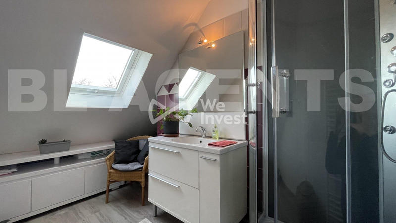 Maison - 144 m² - 8 pièces