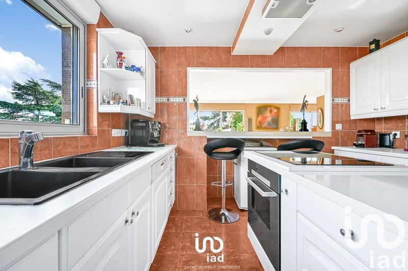 Appartement - 141 m² - 5 pièces