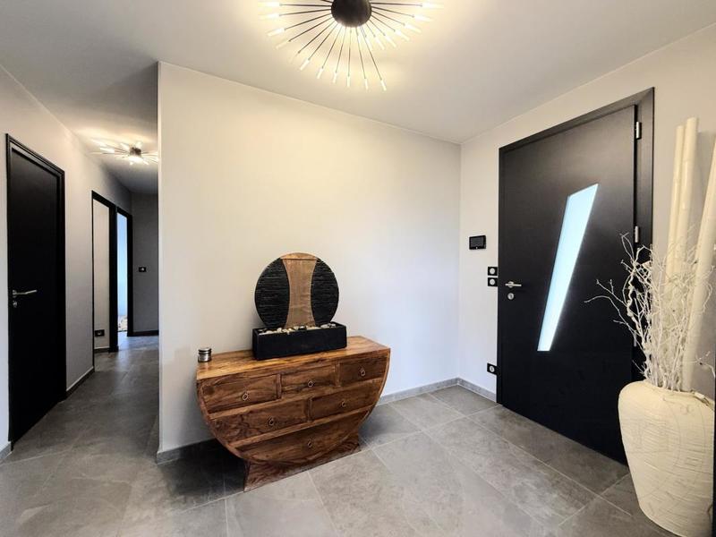 Maison traditionnelle - 178 m² - 6 pièces