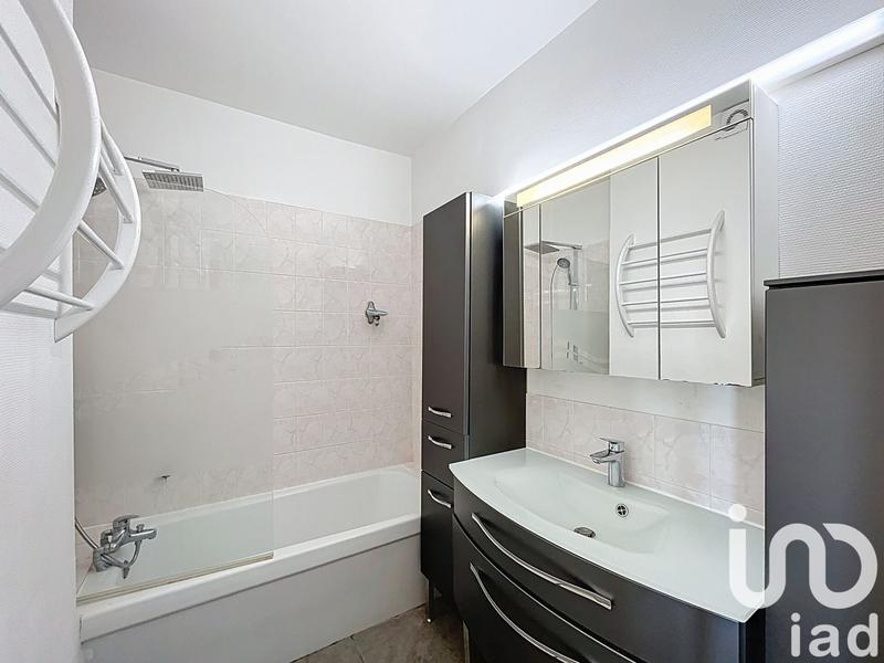 Appartement - 93 m² - 4 pièces