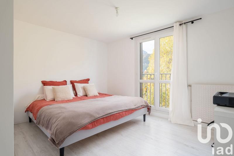 Appartement - 107 m² - 4 pièces