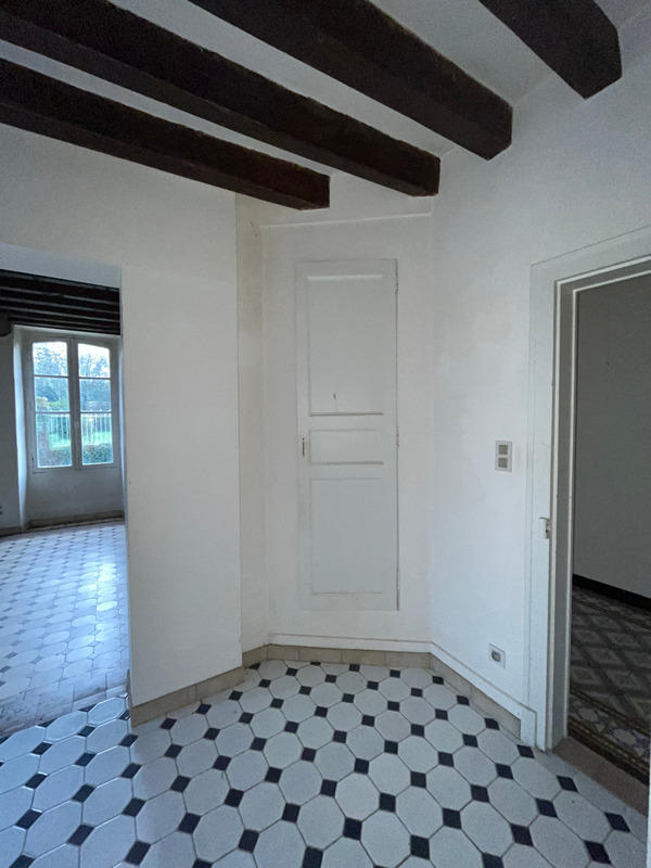Maison - 305 m² - 8 pièces