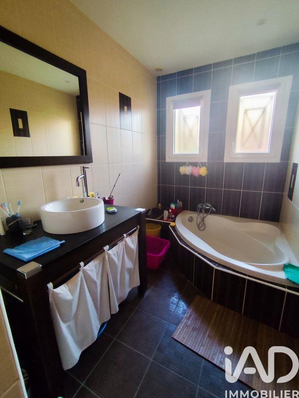 Maison - 110 m² - 5 pièces