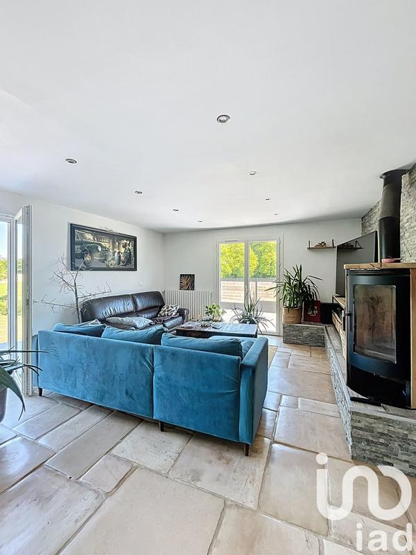 Maison - 216 m² - 7 pièces