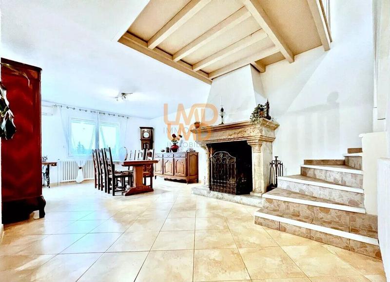 Villa - 176 m² - 7 pièces