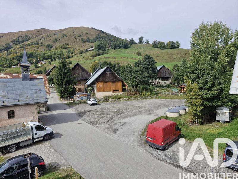 Maison - 179 m² - 15 pièces