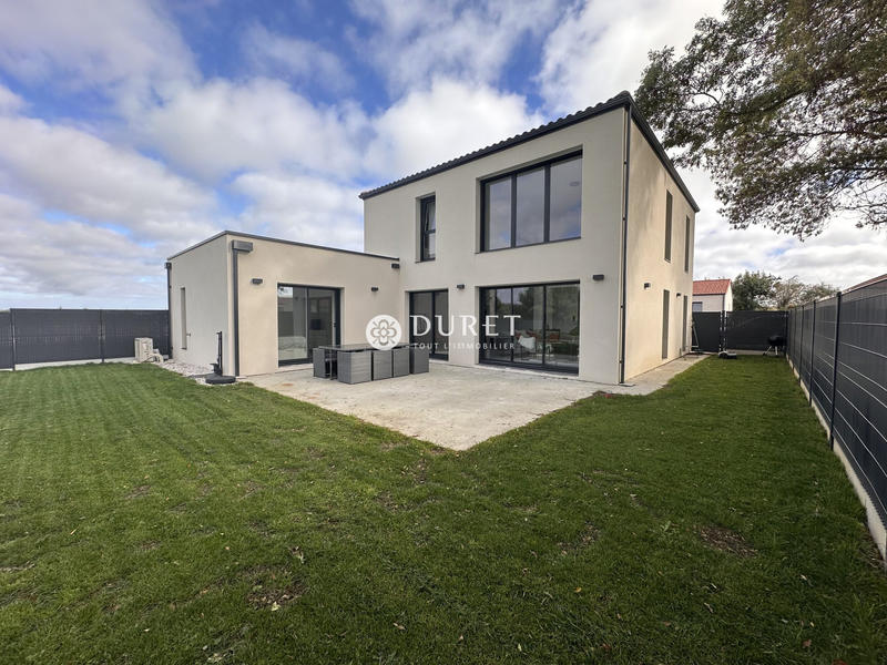 Maison contemporaine - 145 m² - 5 pièces