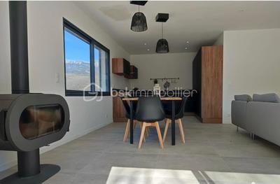 Maison traditionnelle - 102 m² - 4 pièces