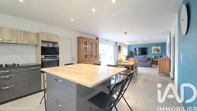 Maison - 105 m² - 5 pièces