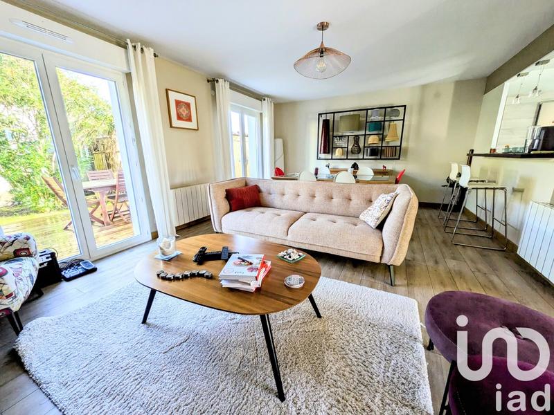 Maison - 93 m² - 4 pièces