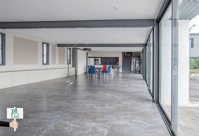 Maison - 280 m² - 7 pièces