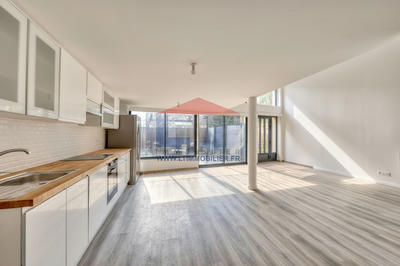 Loft - 158 m² - 3 pièces