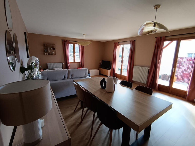 Maison - 94 m² - 5 pièces