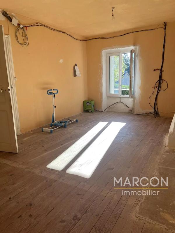 Maison - 157 m² - 3 pièces