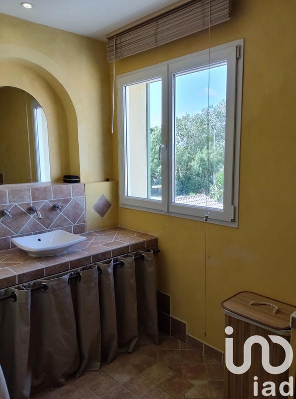 Maison - 200 m² - 8 pièces