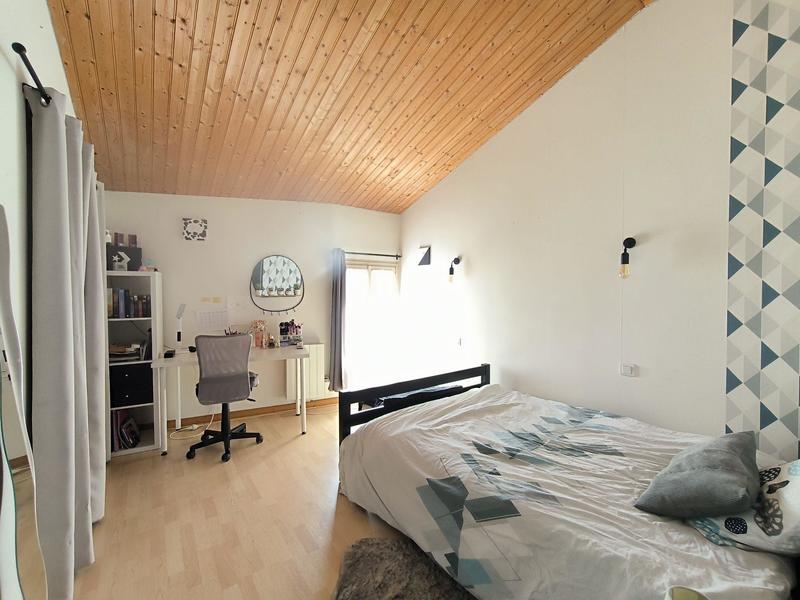 Maison - 182 m² - 7 pièces