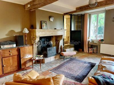 Propriété - 242 m² - 7 pièces