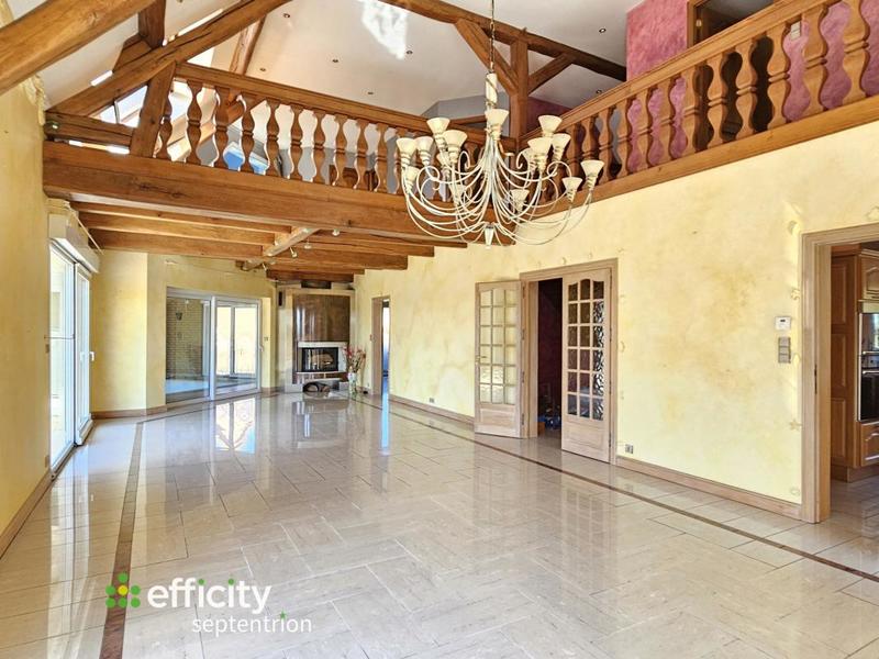 Maison - 290 m² - 7 pièces