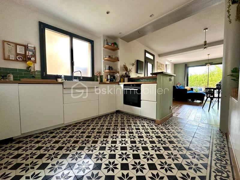 Maison - 110 m² - 4 pièces