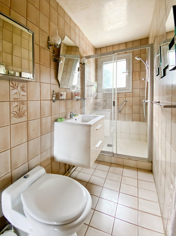 Maison - 90 m² - 5 pièces