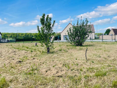 Terrain constructible - 743 m²