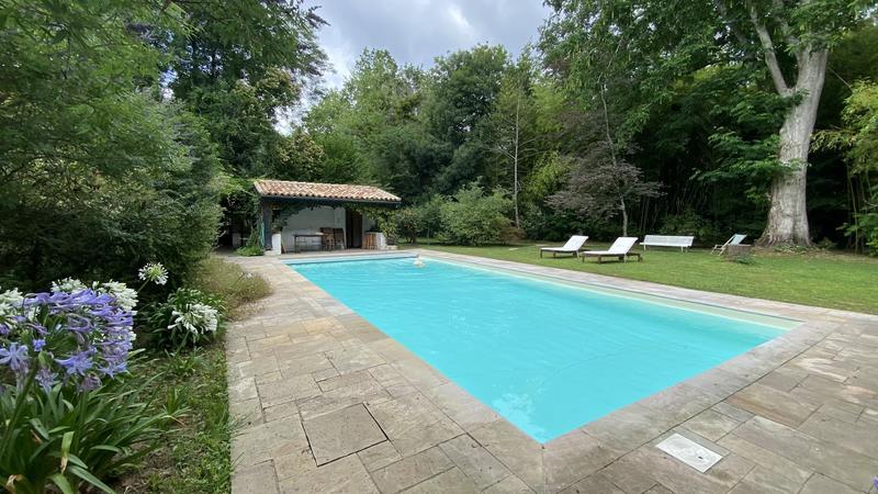 Corps de ferme - 378 m² - 7 pièces