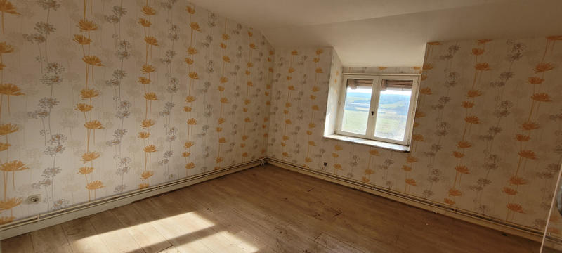 Maison - 93 m² - 6 pièces