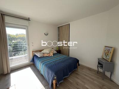 Appartement ancien - 76 m² - 3 pièces