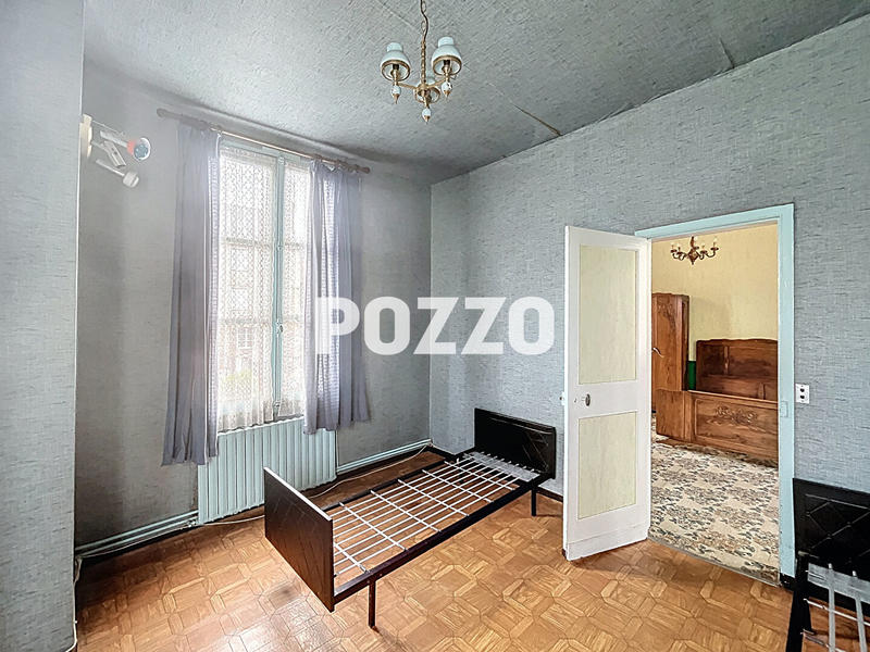 Maison - 134 m² - 9 pièces