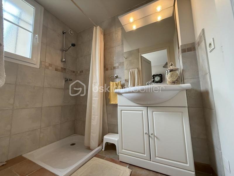 Maison traditionnelle - 131 m² - 6 pièces