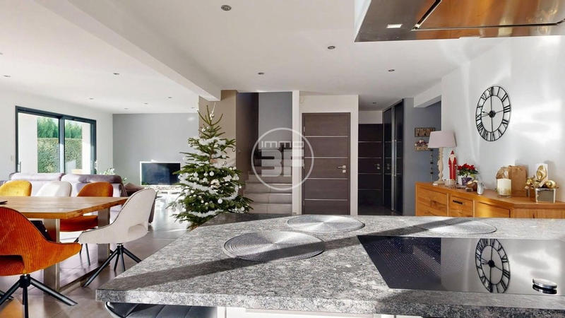 Maison - 125 m² - 5 pièces