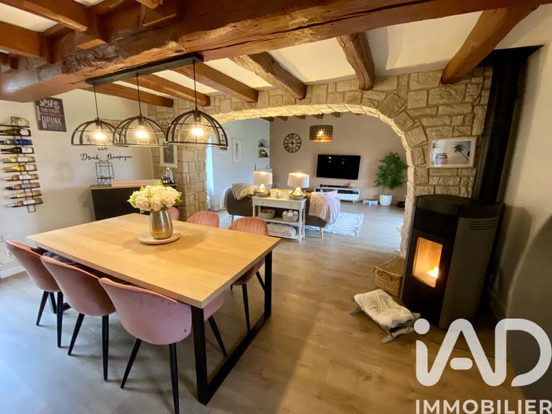 Maison - 148 m² - 7 pièces