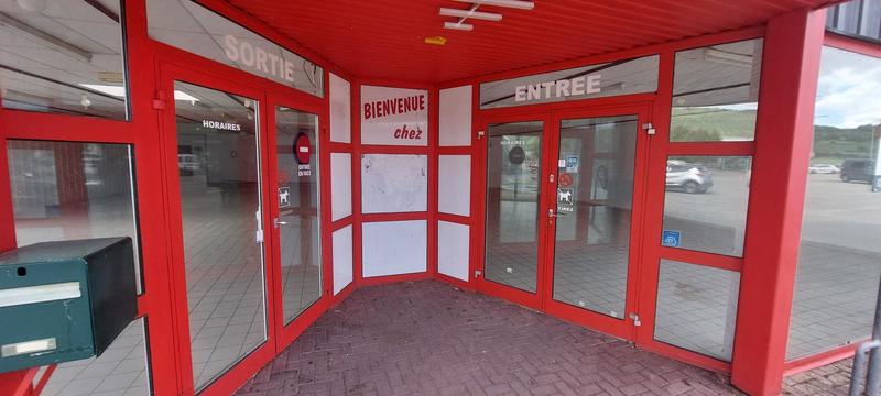 Local commercial - 440 m² - 2 pièces