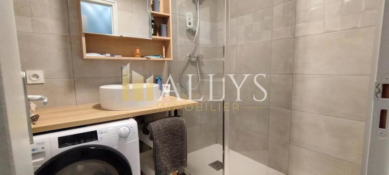 Appartement - 81 m² - 4 pièces