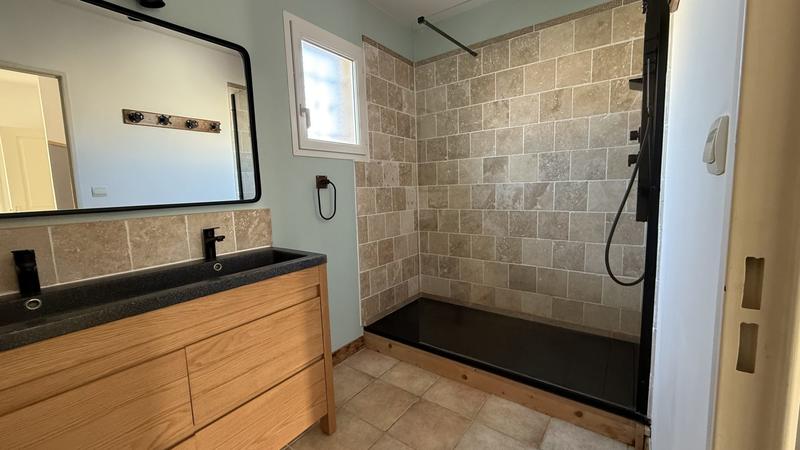 Appartement - 97 m² - 4 pièces