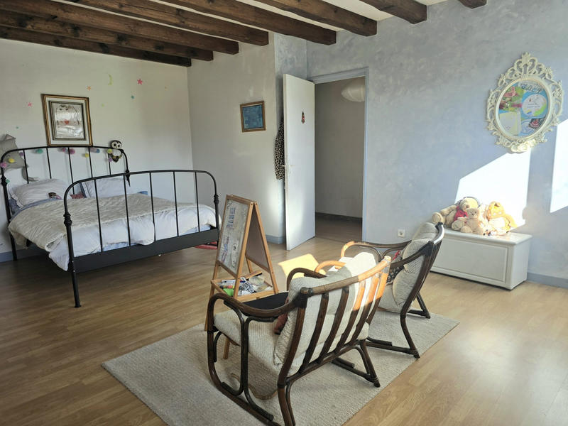 Maison - 254 m² - 8 pièces