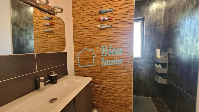 Villa - 180 m² - 5 pièces