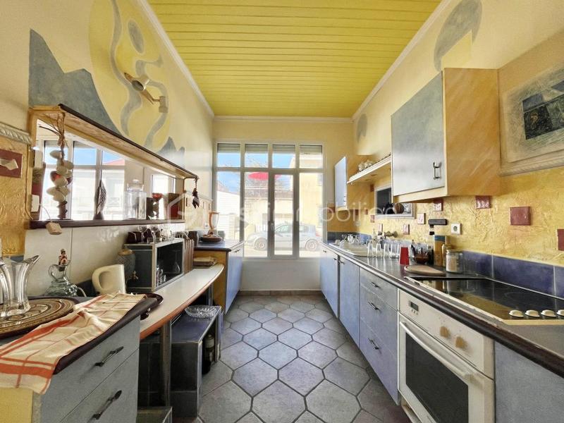 Immeuble - 348 m² - 11 pièces