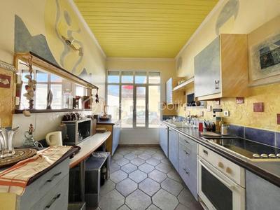 Immeuble - 348 m² - 11 pièces