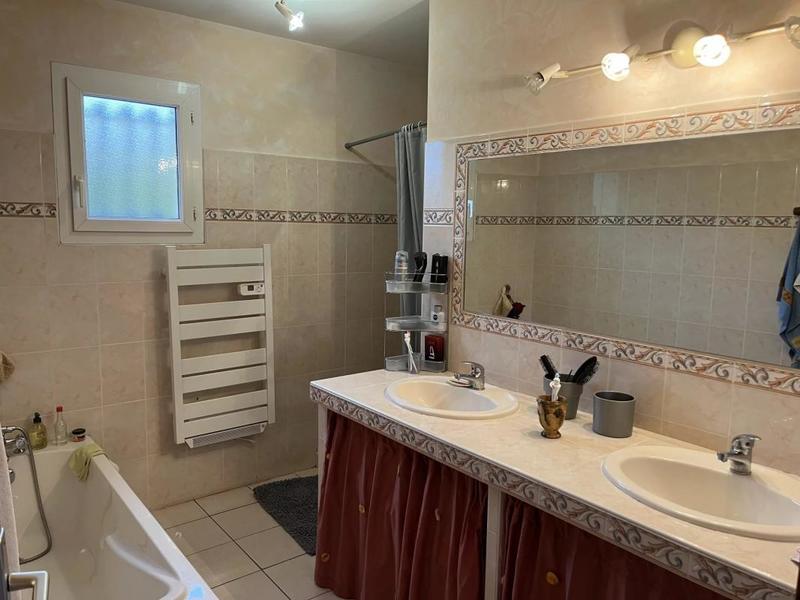 Maison - 109 m² - 5 pièces