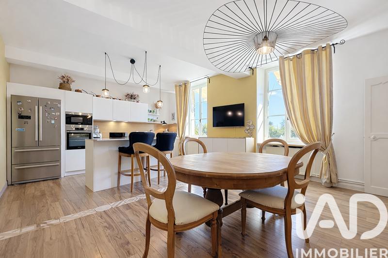 Maison - 350 m² - 12 pièces