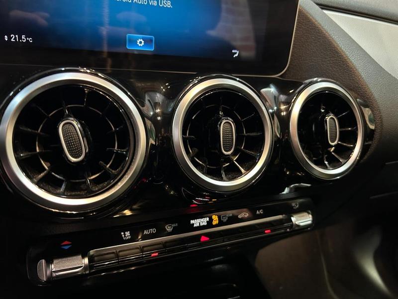 Mercedes Classe B 180d Style Line Edition / Première Main Fr