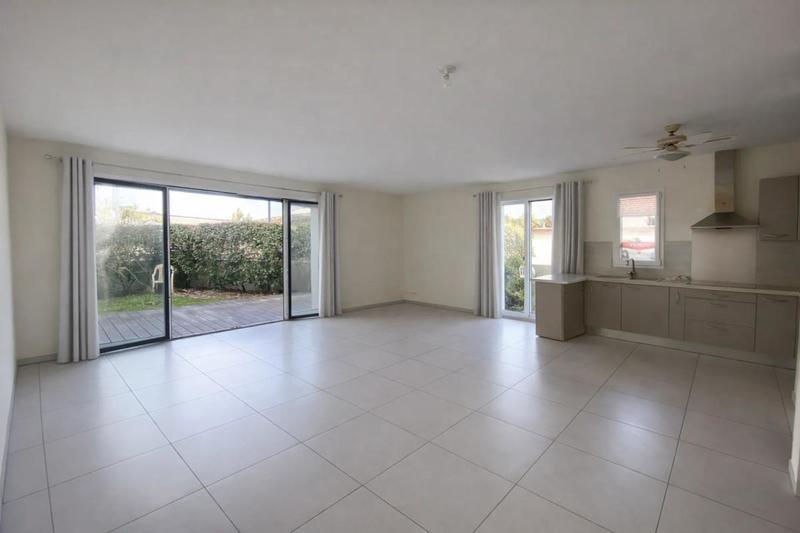 Appartement - 75 m² - 3 pièces