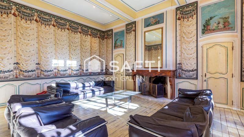 Maison - 500 m² - 10 pièces