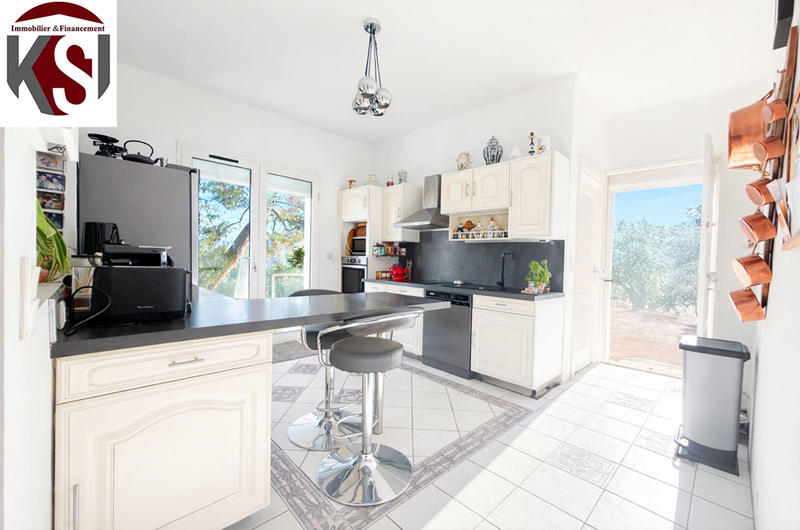 Maison - 97 m² - 3 pièces