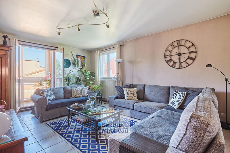 Appartement - 87 m² - 4 pièces