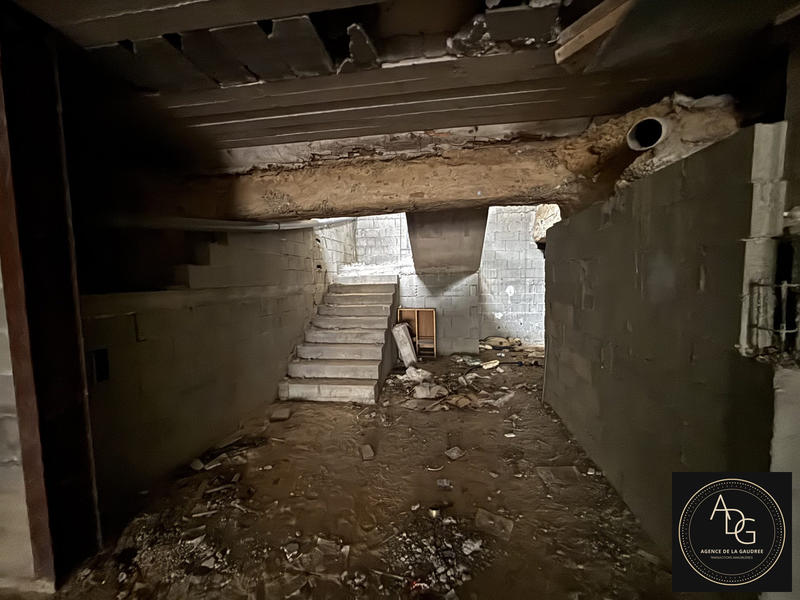 Local d'activités - 525 m²