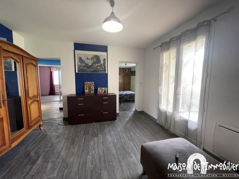 Maison - 185 m² - 8 pièces