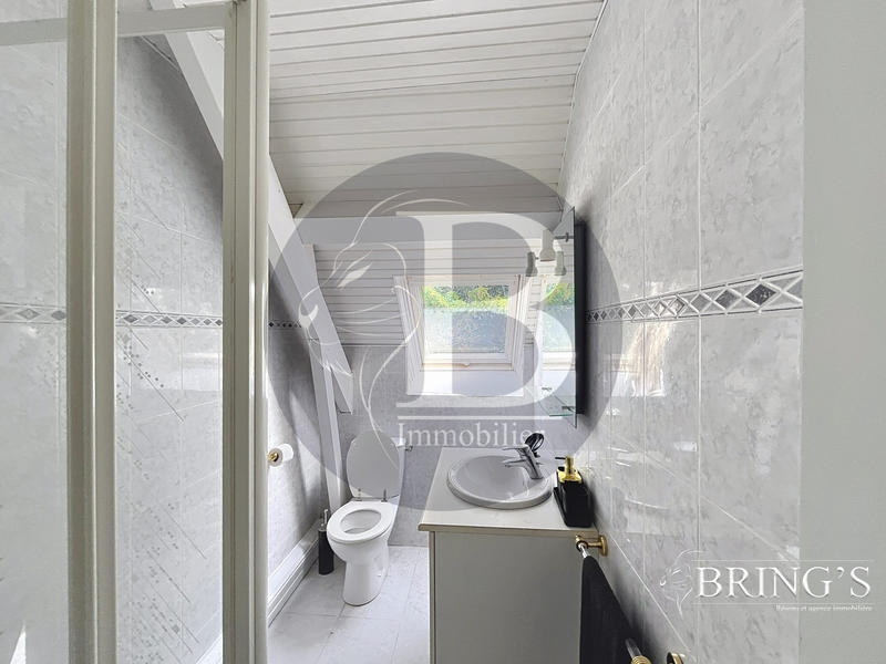 Maison - 188 m² - 8 pièces