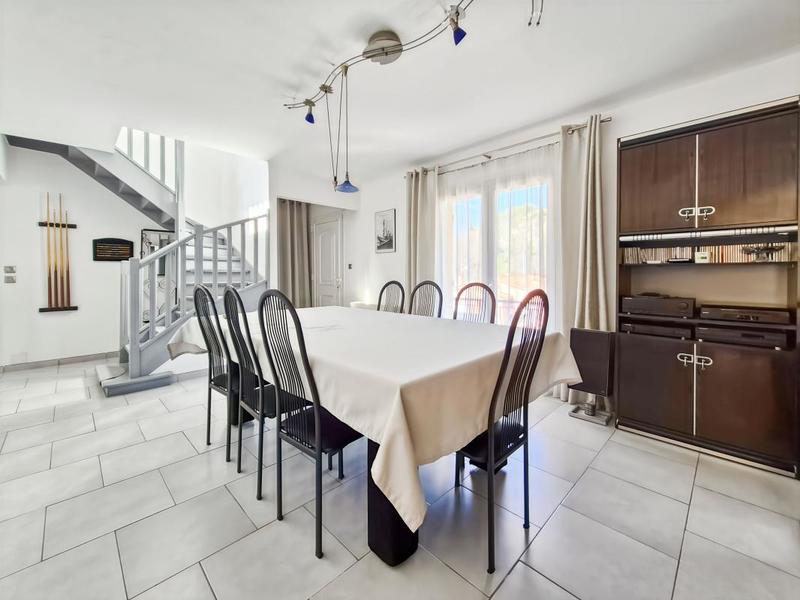 Maison - 170 m² - 7 pièces